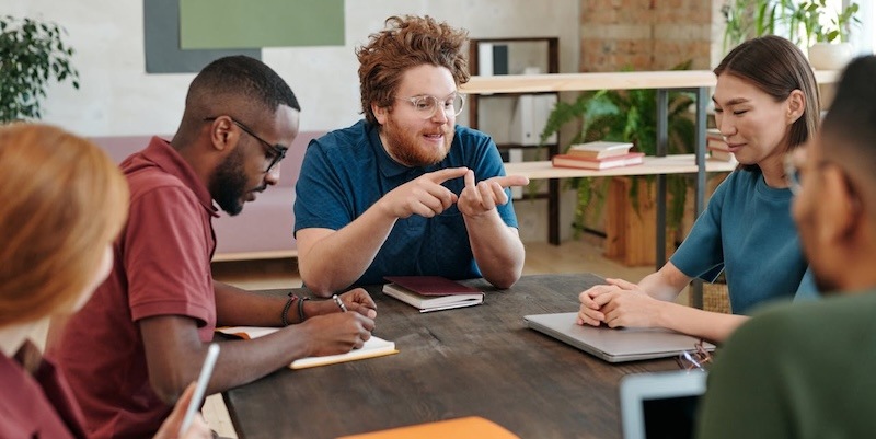 Leadership skills in communication